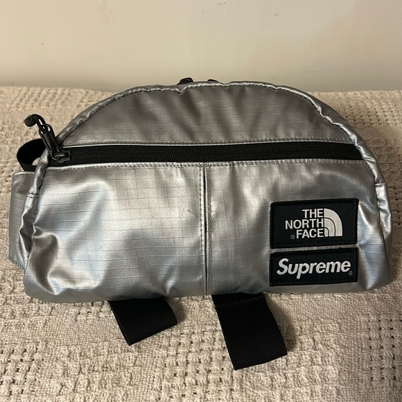 ウエストポーチ Supreme The NorthFace Lumbar Pack silver Supreme | Bags | Supreme North Face Lumbar Waist Bag Silver | Poshmark